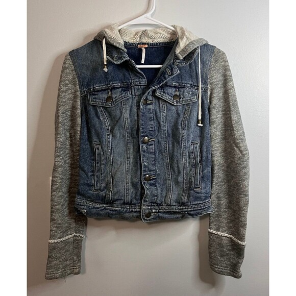 Free People Women’s Blue Denim Distressed Hooded Jacket Sz Small Removable Hood - Picture 1 of 8